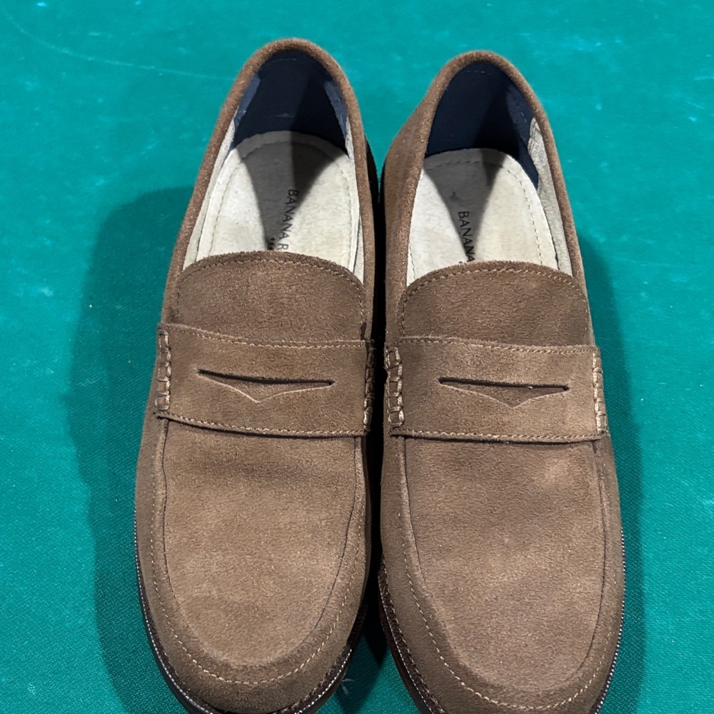Banana Republic Tan Suede Loafers